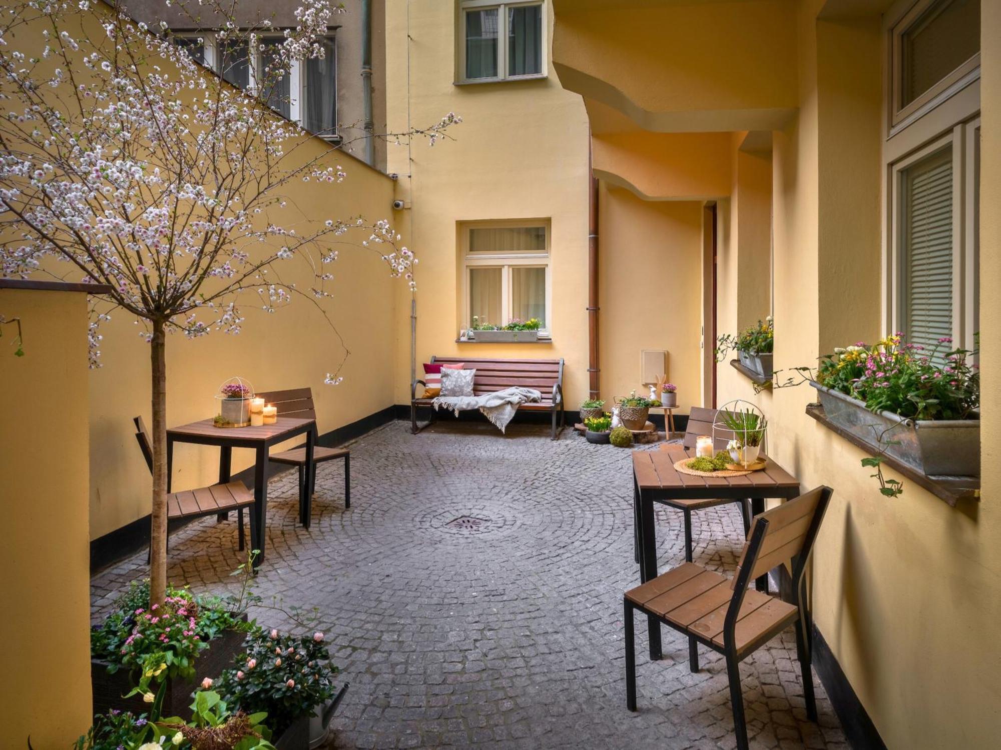 4 Elements Apartments Prague Exterior photo