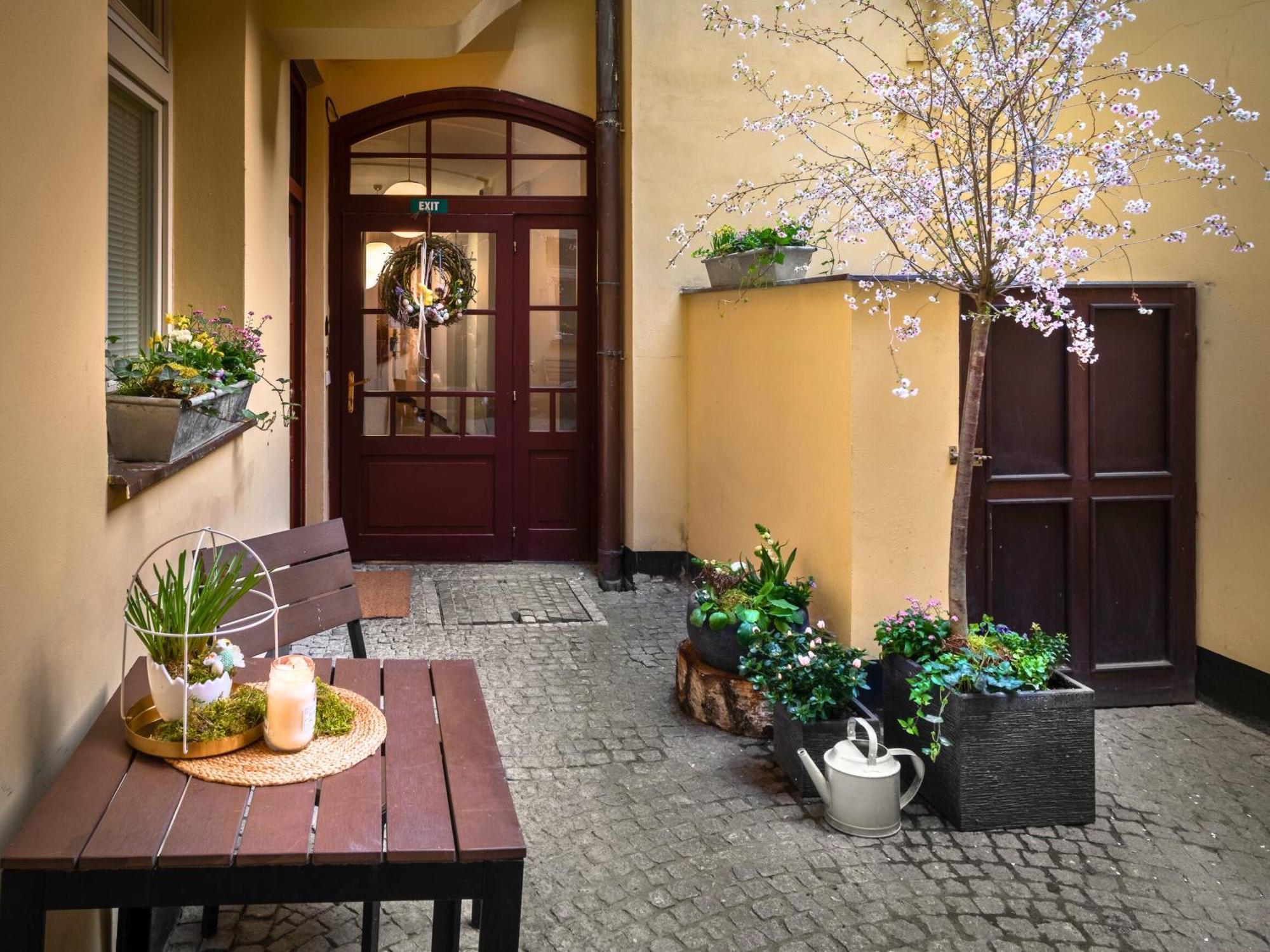 4 Elements Apartments Prague Exterior photo